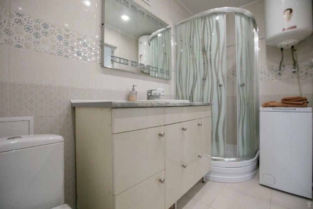 Apartments On Preobrazhenskaya クロプィウヌィーツィクィイ エクステリア 写真