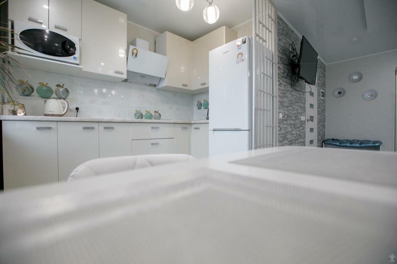 Apartments On Preobrazhenskaya クロプィウヌィーツィクィイ エクステリア 写真